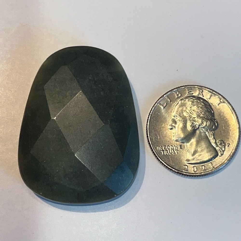 Vtg rare Canadian Jade faceted stone